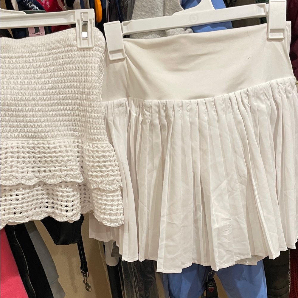 Elegant White Pleated Skirt